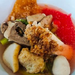 เกาเหลา เย็นตาโฟเครื่องหมู