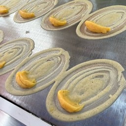 ครีมเล็ก 6 ชิ้น