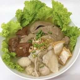 ก๋วยจั๊บน้ำใส