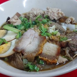 ก๋วยจั๊บน้ำข้น