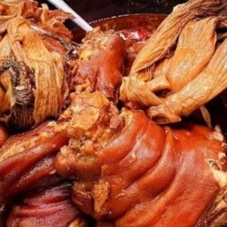 ข้าวขาหมูเยาวราช by กัลยา