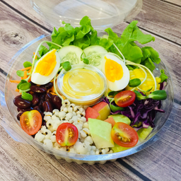 สลัดผักและผลไม้ + ไข่