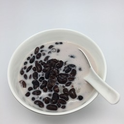 ข้าวเหนียวถั่วดำ