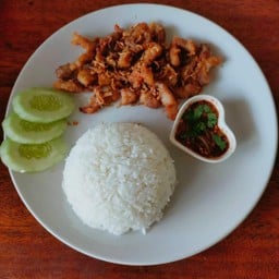 หมูทอดเจ้าคุณ&เตี๋ยวต้มยำ