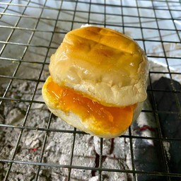 ปังปิ้งเนย + แยมส้ม