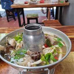 ต้มยำหัวปลาเก๋าหม้อไฟ