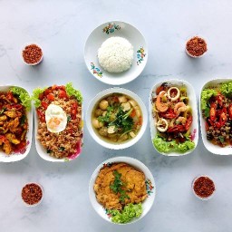 อิ่มตามสั่ง