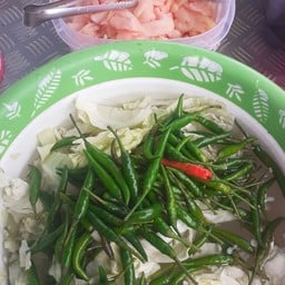 แหนมย่างวรรณาไส้กรอกอีสานลุกชิ้นปิ้งอาหารอีสานแท้ๆ (เซเว่นกิ่งแก้ว)