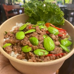 ข้าวสะตอผัดกะปิหมู