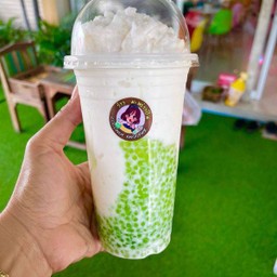 มะพร้าวปั่นนมสดสาคู