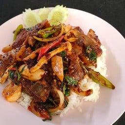 ผัดพริกเผาน้ำพริกนรกราดข้าว