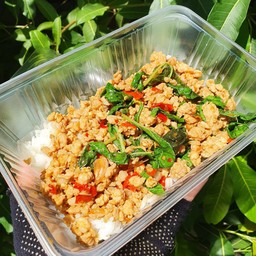 แม่นี กะเพราโคตรคุ้ม