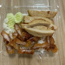 ข้าวหมูทอด อิ่มอร่อย