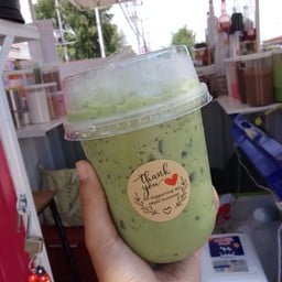 พิชา นมเหนียว