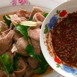 ลวกจิ้มเนื้อ