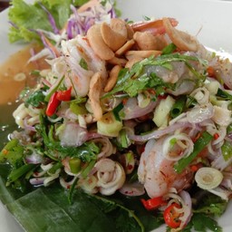 ยำกุ้งสด