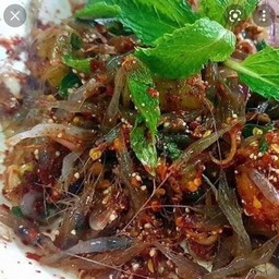 บ้านพิมพ์ชนก ยำกุ้งเต้นโว้ย