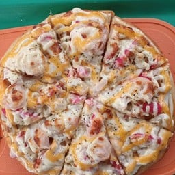 I amพิซซ่า+ก๋วยเตี๋ยวเนื้อลูกชิ้นชมป์ ตลาดบ้านตูมน้อย