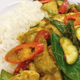 ข้าว+ผัดพริกแกงเขียวหวานไก่ แบบแห้ง