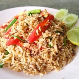 ข้าวผัดน้ำพริกนรก