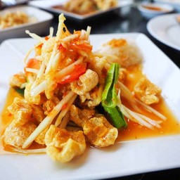 ส้มตำแคบหมู