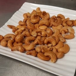 เม็ดมะม่วงหิมพานต์ทอด