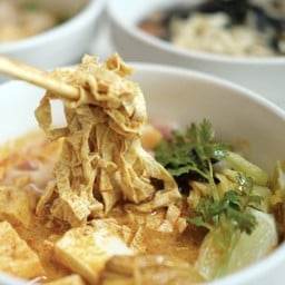 ข้าวซอยเห็ดย่าง เส้นฟองเต้าหู้