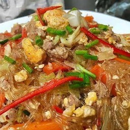 ผัดวุ้นเส้นทรงเครื่อง