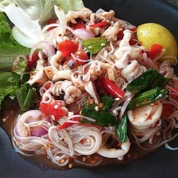 i am ยำ ตลาดขวัญ