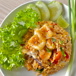 ข้าวผัดต้มยำทะเล