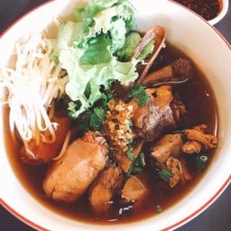 ก๋วยเตี๋ยวอะไหล่เป็ด