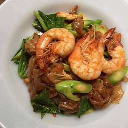 ผัดซีอิ๊วเส้นใหญ่กุ้ง