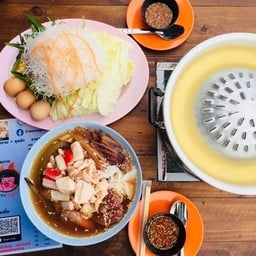 หมูกระทะชุดใหญ่