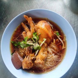 ก๋วยเตี๋ยวไก่มะระ ธรรมดา