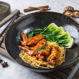 บะหมี่แห้งไก่ตุ๋น