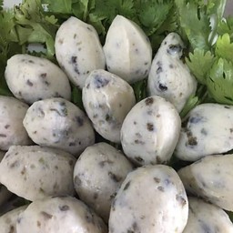 ลูกชิ้นรักบี้ 10 ลูก