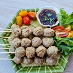 ลูกชิ้นเอ็นตุ๊ด(ลูกชิ้นนายตรี By หมูบิว) เซล คอนโด รัตนาธิเบศร์