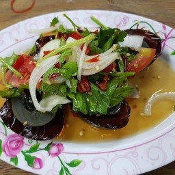 ยำไข่เยี่ยวม้า