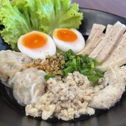 ก๋วยจั๊บญวนทรงเครื่อง