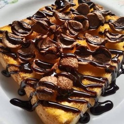 ปังปิ้งซีเรียล+ราดช็อกโกแลต