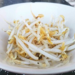 ถั่วงอกลวก