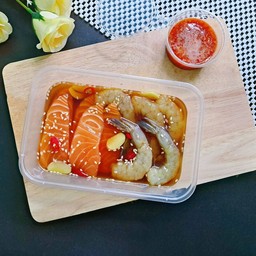 Set แซลมอน+กุ้งดอง ข้าว สาหร่าย ข้าวญี่ปุ่น ซีฟูด