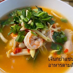 ต้มยำทะเลน้ำใส