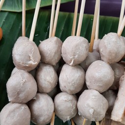 มะหล่าลูกชิ้นเนื้อ