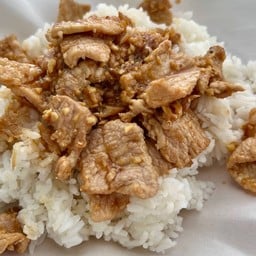 ผัดกะเทียม (เลือกเนื้อสัตว์)