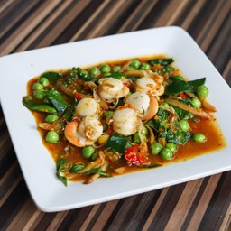 หอยเชลล์ผัดฉ่า