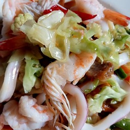 ผัดผักรวม-รวมมิตร(ราดข้าว)