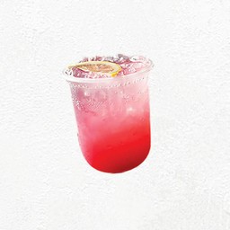 สตรอว์เบอร์รี่โซดา