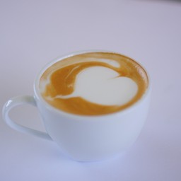 ลาเต้้ร้อน