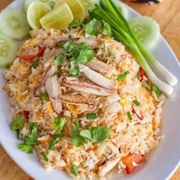 ข้าวมันไก่อาหารตามสั่งและเครื่องดื่ม หนองมน